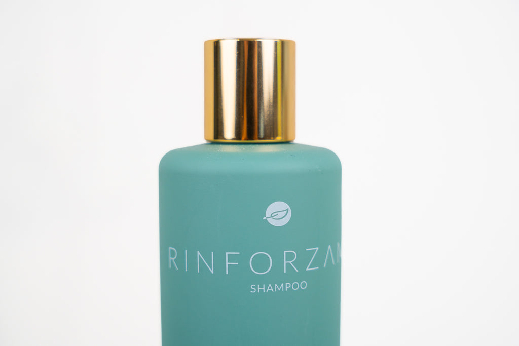 Shampoo rinforzante