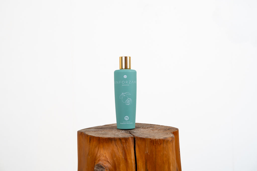 Shampoo rinforzante